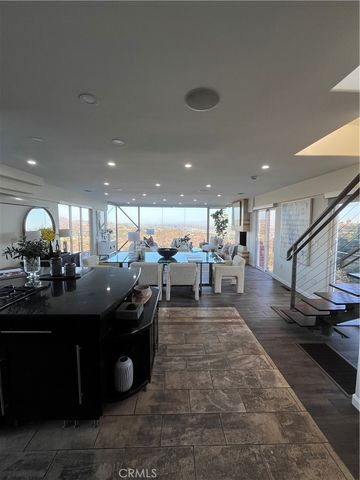 6960 Pacific View Drive, Los Angeles, CA 90068
