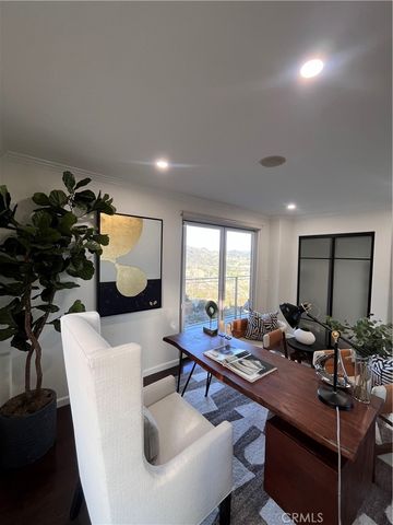 6960 Pacific View Drive, Los Angeles, CA 90068