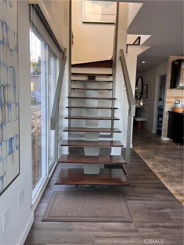 6960 Pacific View Drive, Los Angeles, CA 90068