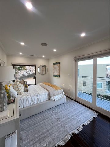 6960 Pacific View Drive, Los Angeles, CA 90068