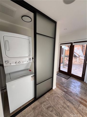 6960 Pacific View Drive, Los Angeles, CA 90068