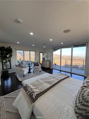 6960 Pacific View Drive, Los Angeles, CA 90068