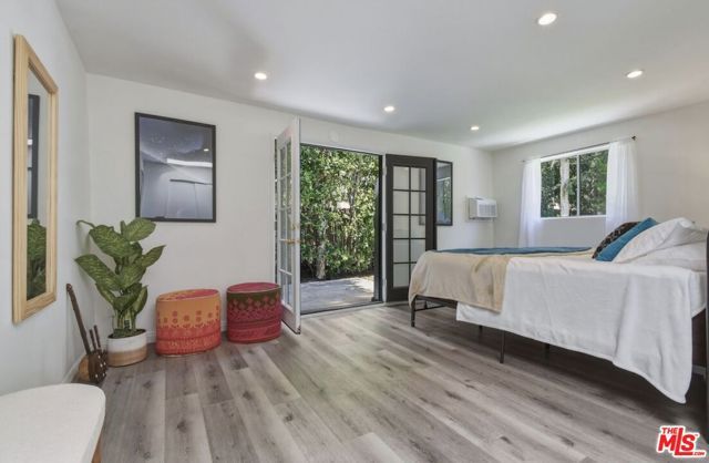 653 N West Knoll Drive, West Hollywood, CA 90069