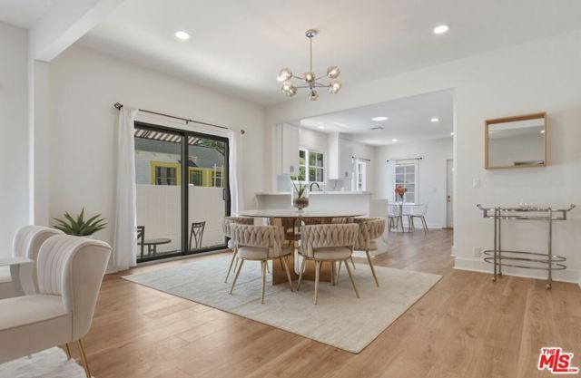 653 N West Knoll Drive, West Hollywood, CA 90069
