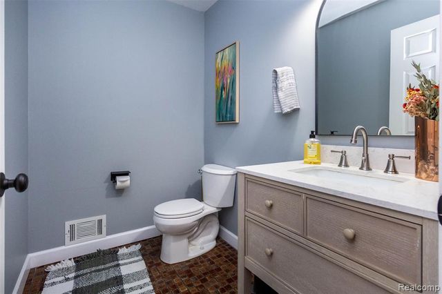 2509 Munster Road, Rochester Hills, MI 48309