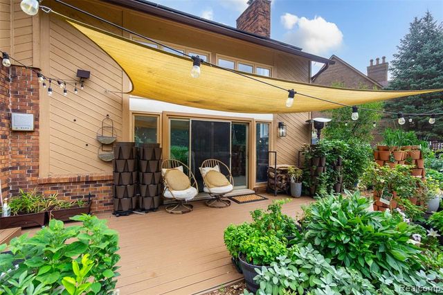 2509 Munster Road, Rochester Hills, MI 48309