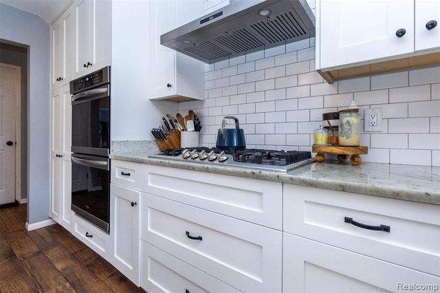 2509 Munster Road, Rochester Hills, MI 48309