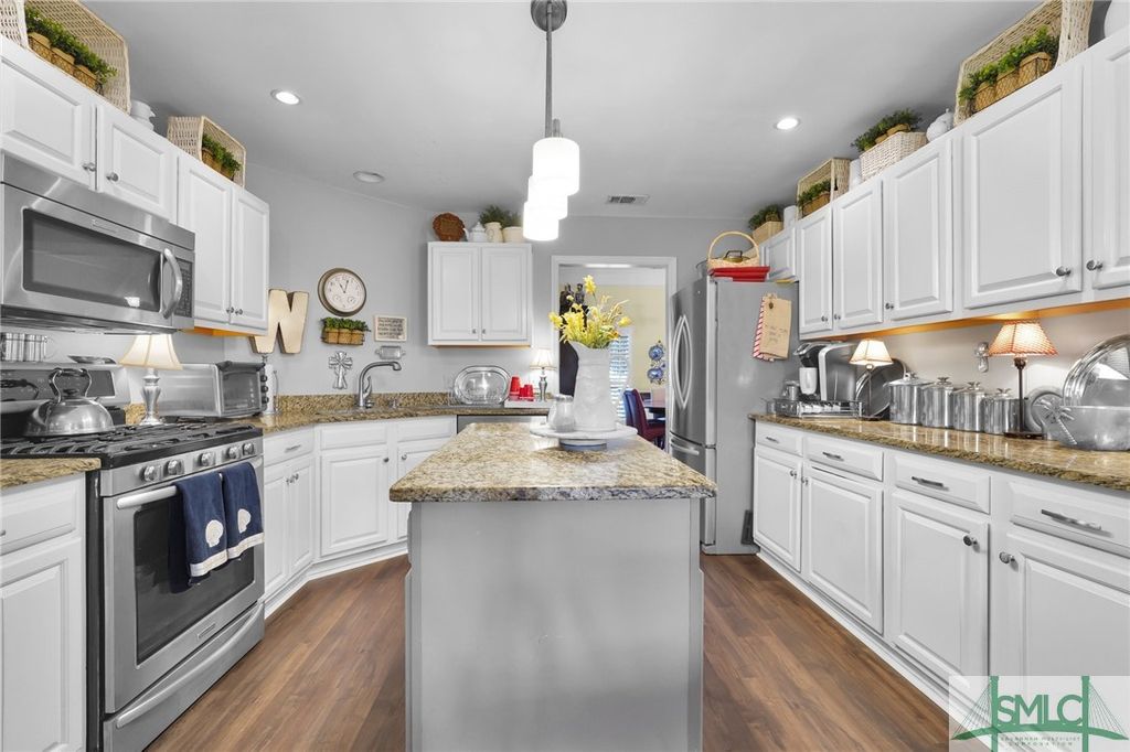 Image 11 of property listing at 131 Summer Winds Drive, Savannah, GA 31410
