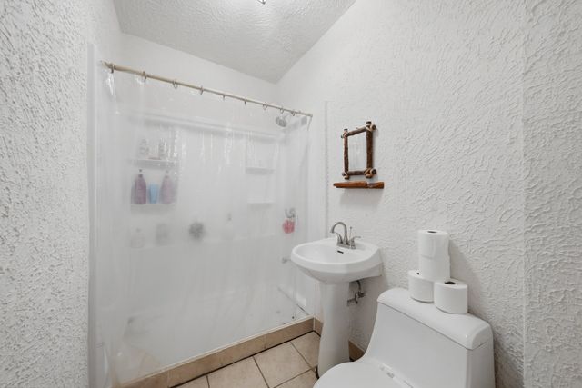 6411 S Bishop Street, Chicago, IL 60636