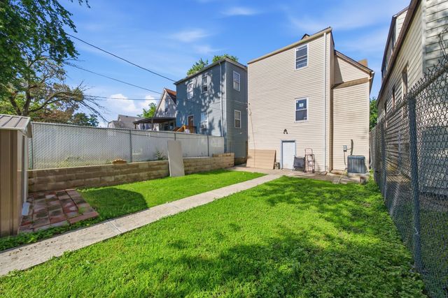 6411 S Bishop Street, Chicago, IL 60636