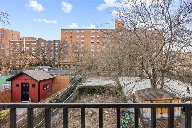 972 E 178th St B, Bronx, NY 10460