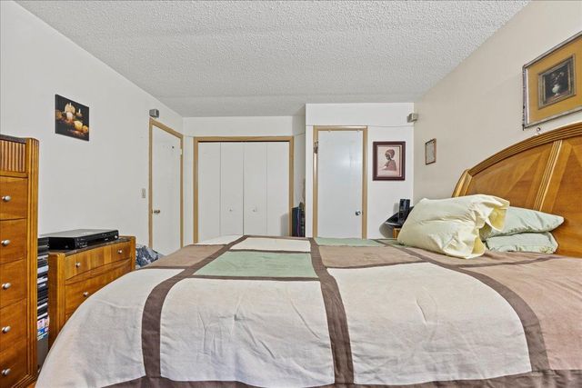 972 E 178th St B, Bronx, NY 10460