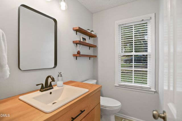 330 Tillamook Drive, Wake Forest, NC 27587