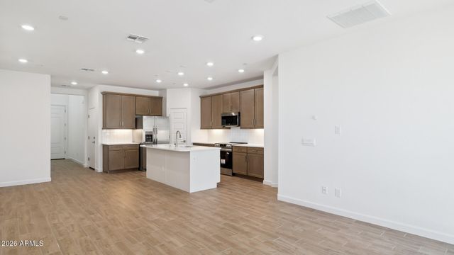 32688 N SMOKE VIEW Trail, Peoria, AZ 85383