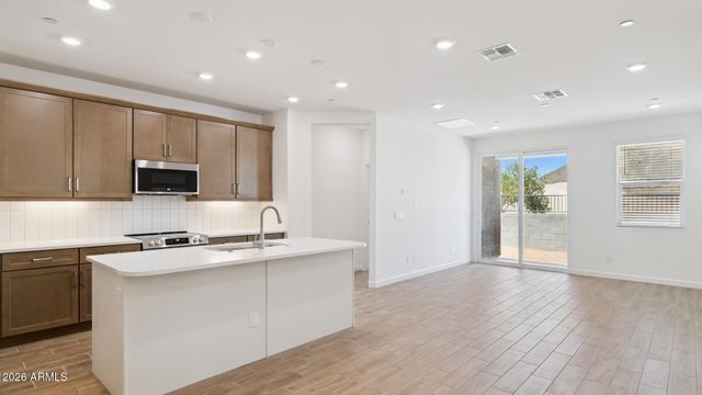 32688 N SMOKE VIEW Trail, Peoria, AZ 85383