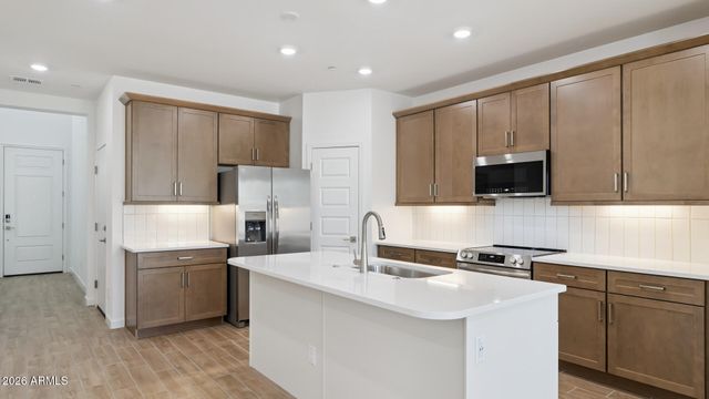 32688 N SMOKE VIEW Trail, Peoria, AZ 85383