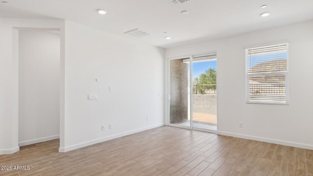 32688 N SMOKE VIEW Trail, Peoria, AZ 85383