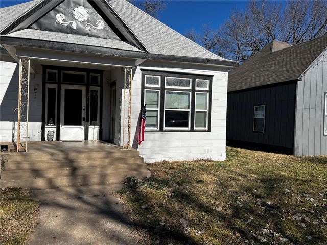 817 W Owing Street, Denison, TX 75020