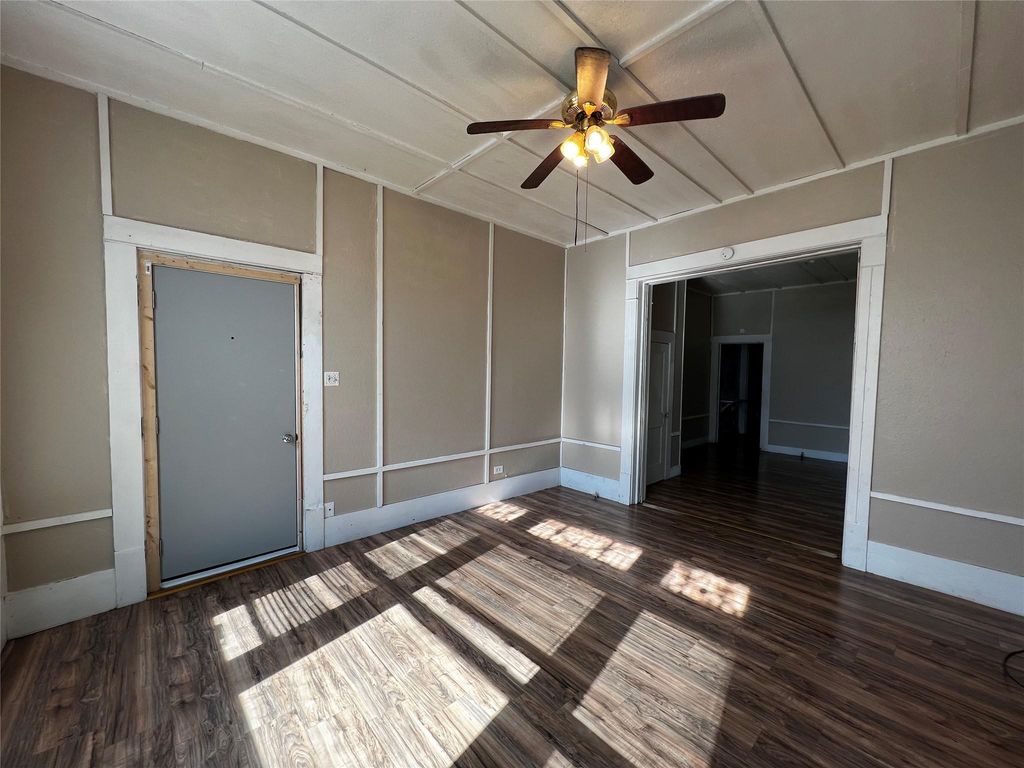 817 W Owing Street, Denison, TX 75020