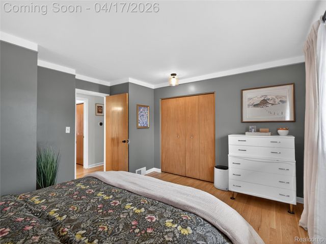 29168 Meadowlark Street, Livonia, MI 48154