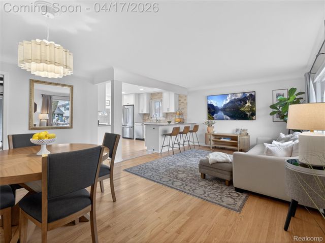 29168 Meadowlark Street, Livonia, MI 48154