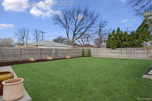 29168 Meadowlark Street, Livonia, MI 48154