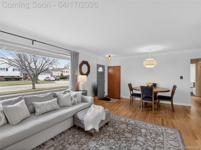 29168 Meadowlark Street, Livonia, MI 48154