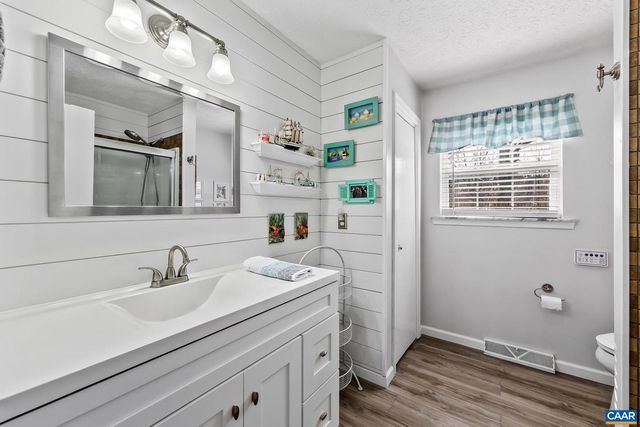 16 CHICKASAW PL, Palmyra, VA 22963