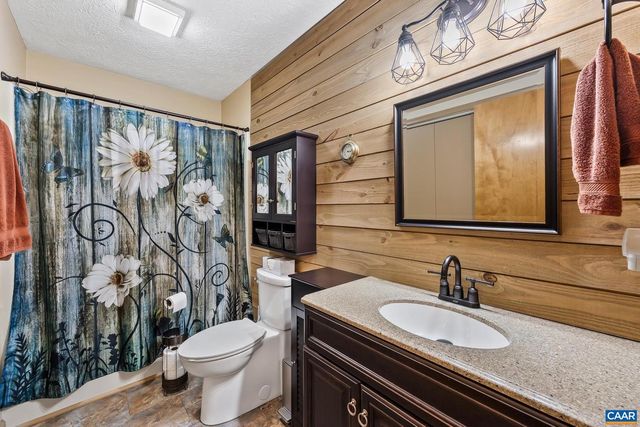 16 CHICKASAW PL, Palmyra, VA 22963