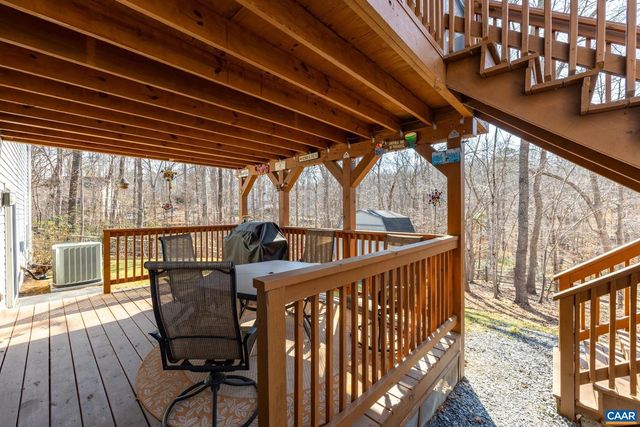 16 CHICKASAW PL, Palmyra, VA 22963