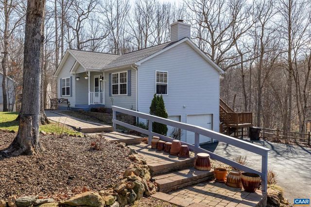 16 CHICKASAW PL, Palmyra, VA 22963