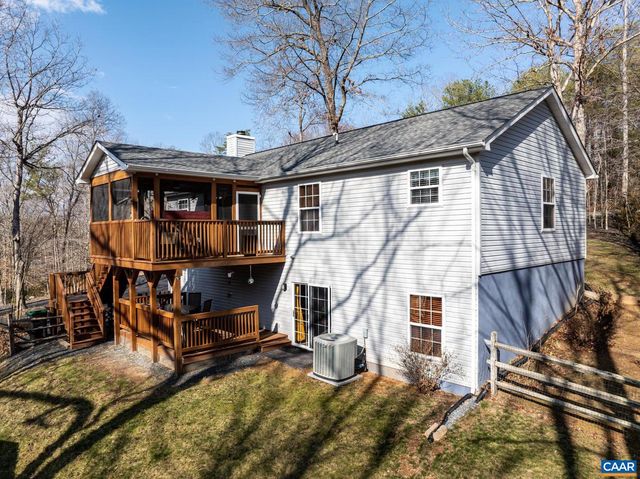 16 CHICKASAW PL, Palmyra, VA 22963