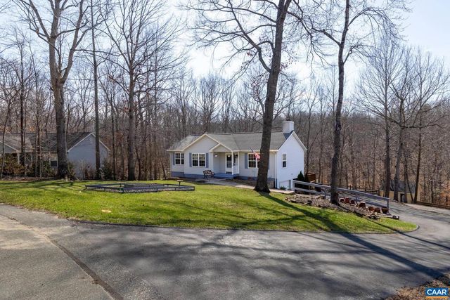 16 CHICKASAW PL, Palmyra, VA 22963