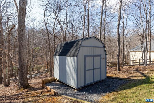 16 CHICKASAW PL, Palmyra, VA 22963