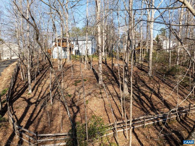 16 CHICKASAW PL, Palmyra, VA 22963