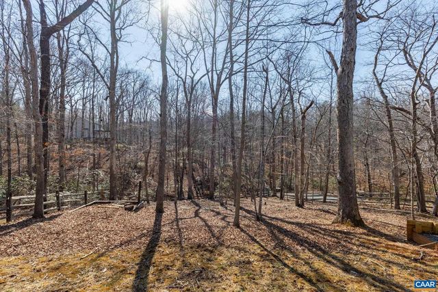 16 CHICKASAW PL, Palmyra, VA 22963