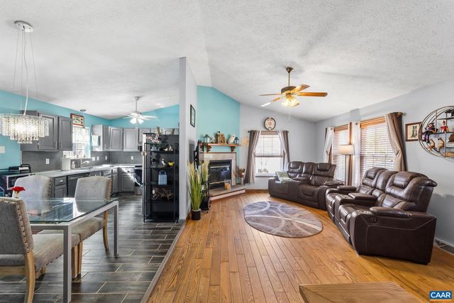 16 CHICKASAW PL, Palmyra, VA 22963