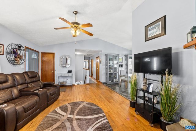 16 CHICKASAW PL, Palmyra, VA 22963