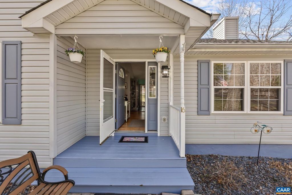 16 CHICKASAW PL, Palmyra, VA 22963