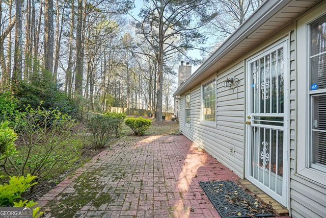 318 Eagle Court, Stockbridge, GA 30281