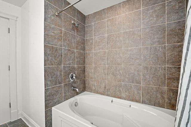 1610 S Halsted Street 504, Chicago, IL 60608