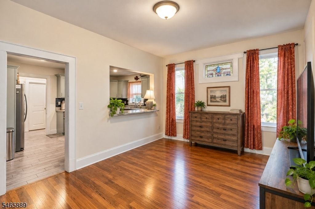 299 Renner Ave, Newark City, NJ 07112 — photo 2
