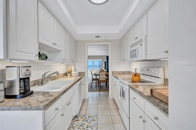 6140 MIDNIGHT PASS ROAD 603, Sarasota, FL 34242