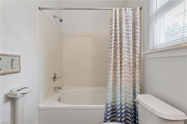 5051 Huntclub CHSE, Suffolk, VA 23435