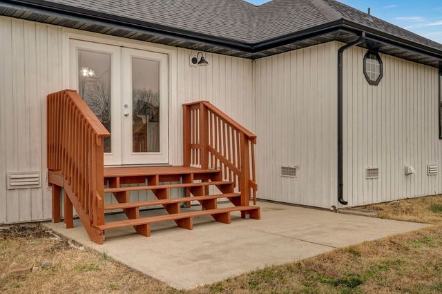 194 Meadowlark, Willard, MO 65781