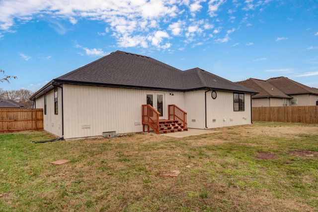 194 Meadowlark, Willard, MO 65781