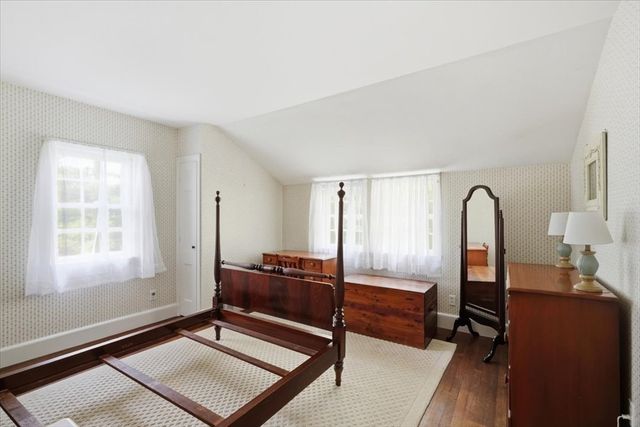 97 Green St, Needham, MA 02492