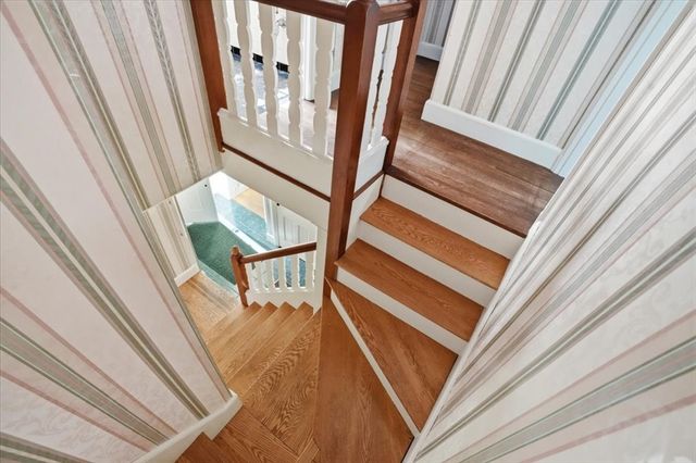 97 Green St, Needham, MA 02492