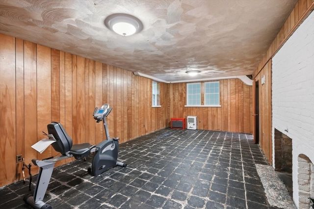 97 Green St, Needham, MA 02492