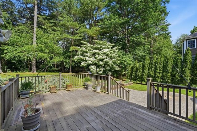 97 Green St, Needham, MA 02492